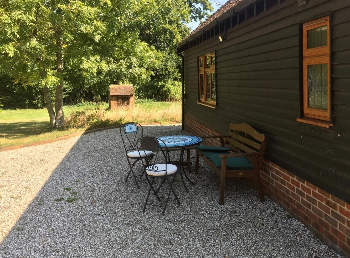 The Little House Hotel West Hanningfield Exterior photo